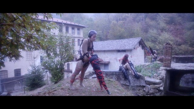 Foto_Ali_performance2