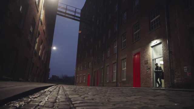 Manchester keeps on dancing03