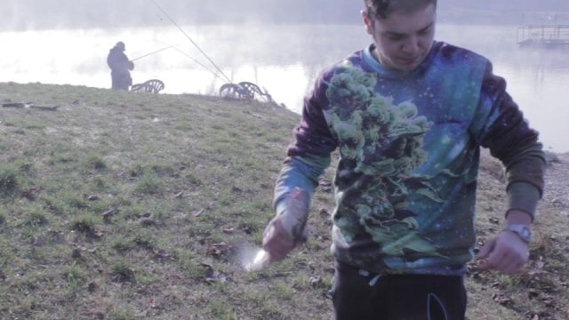 Un-uomo-deve-essere-forte_3_catalogo